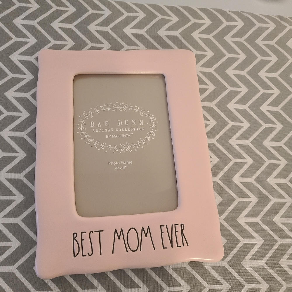 Rae Dunn Best Mom Ever Photo Frame